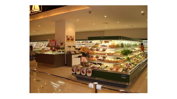 在大型超市中，亞克力展示架展示產(chǎn)品有什么優(yōu)勢？