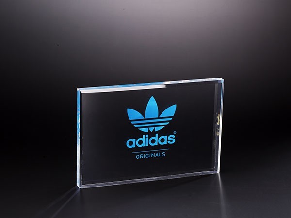 亞克力無(wú)縫熱壓展示臺(tái) BY-BP10