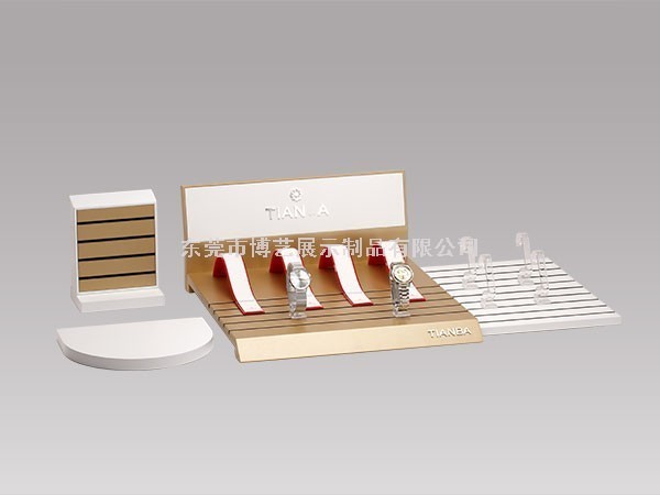 如何把亞克力展架做得更精美和通透呢？