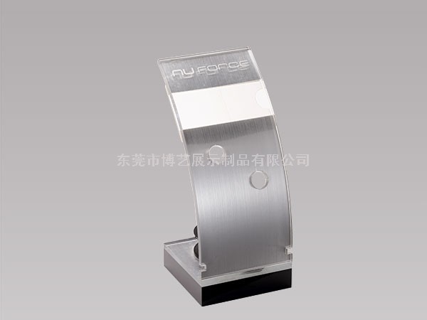 大型超市如何用亞克力制品來展現(xiàn)商品，讓顧客有消費的沖動呢？